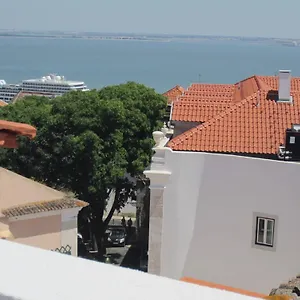 https://my-lx-flat-castle-alfama-apartments.hotels-lisbon-portugal.com